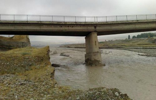 В Шамахы мост пришел в аварийное состояние [Фото]