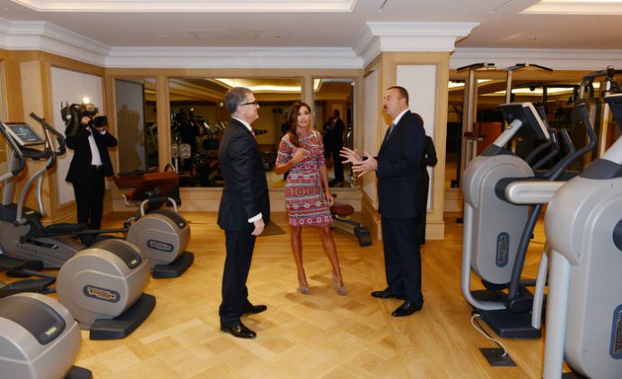 Президент Азербайджана Ильхам Алиев и его супруга Мехрибан Алиева приняли участие в открытии пятизвездочного отеля Four Seasons [Фото]