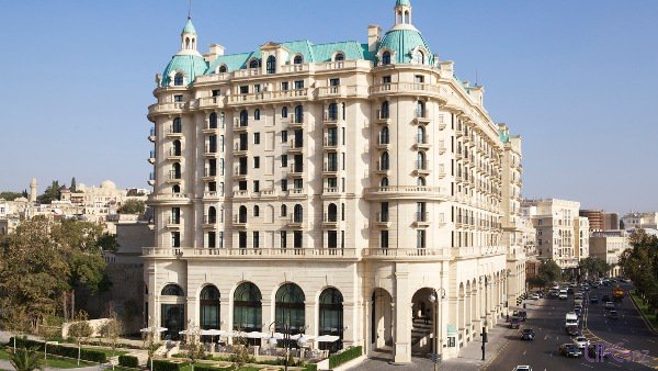 Four Seasons Hotel Baku назван ведущим отелем Азербайджана по мнению World Travel Awards 2015