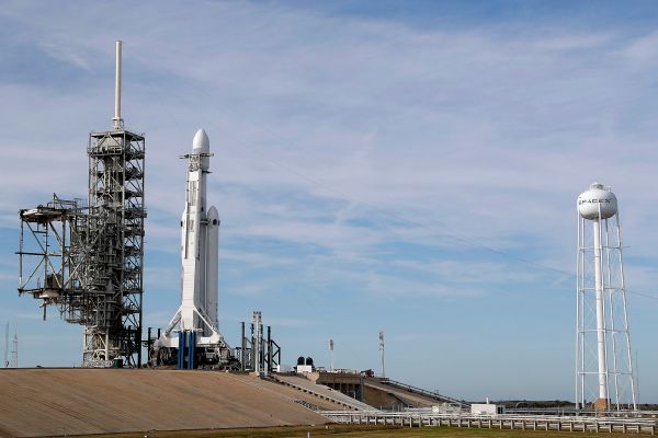 SpaceX отложила запуск очередных 60 спутников системы Starlink