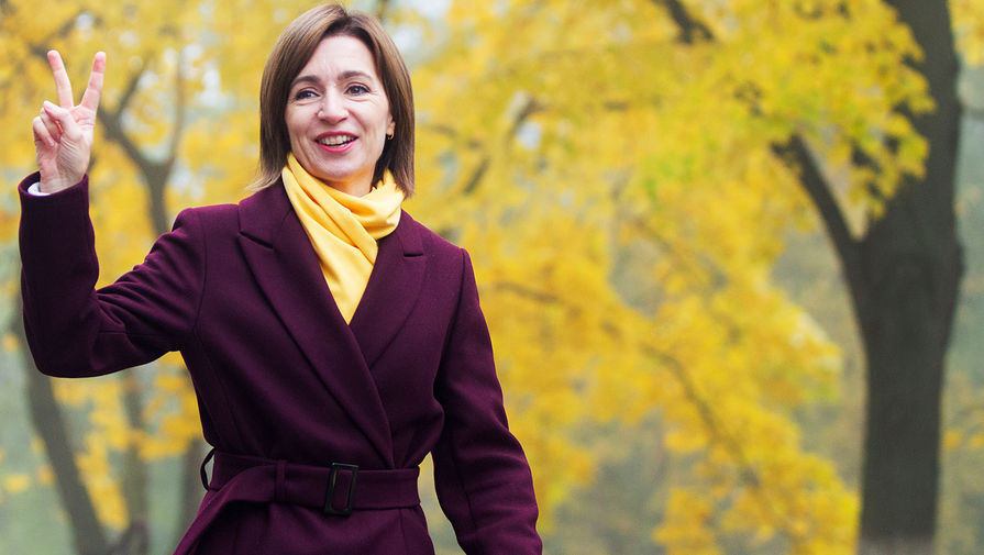 Майя Санду одолела Додона на президентских выборах Молдовы