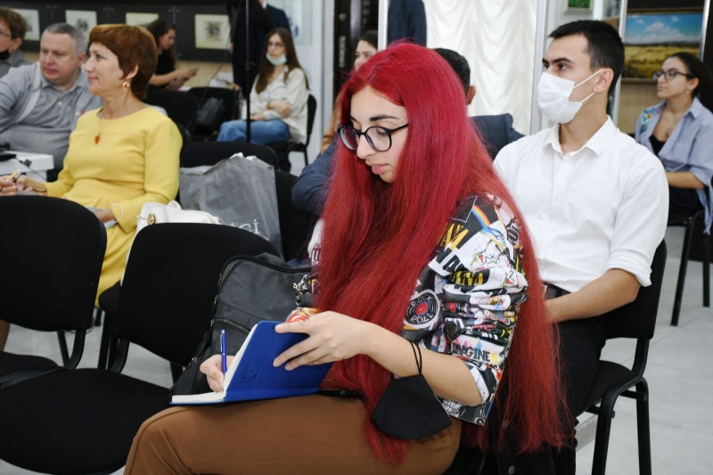 В Баку прошли семинары международного проекта «Школа реальной журналистики»