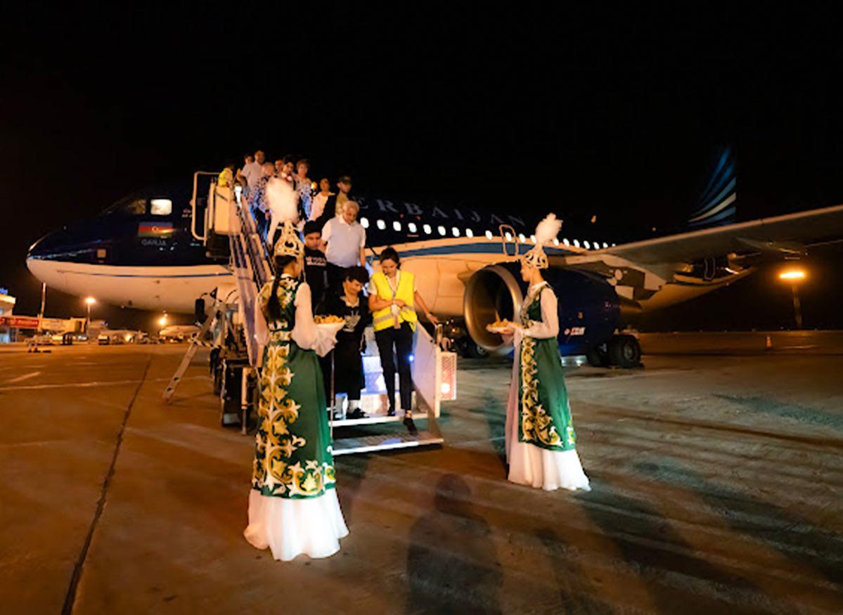 Выполнен первый рейс из Баку в Бишкек